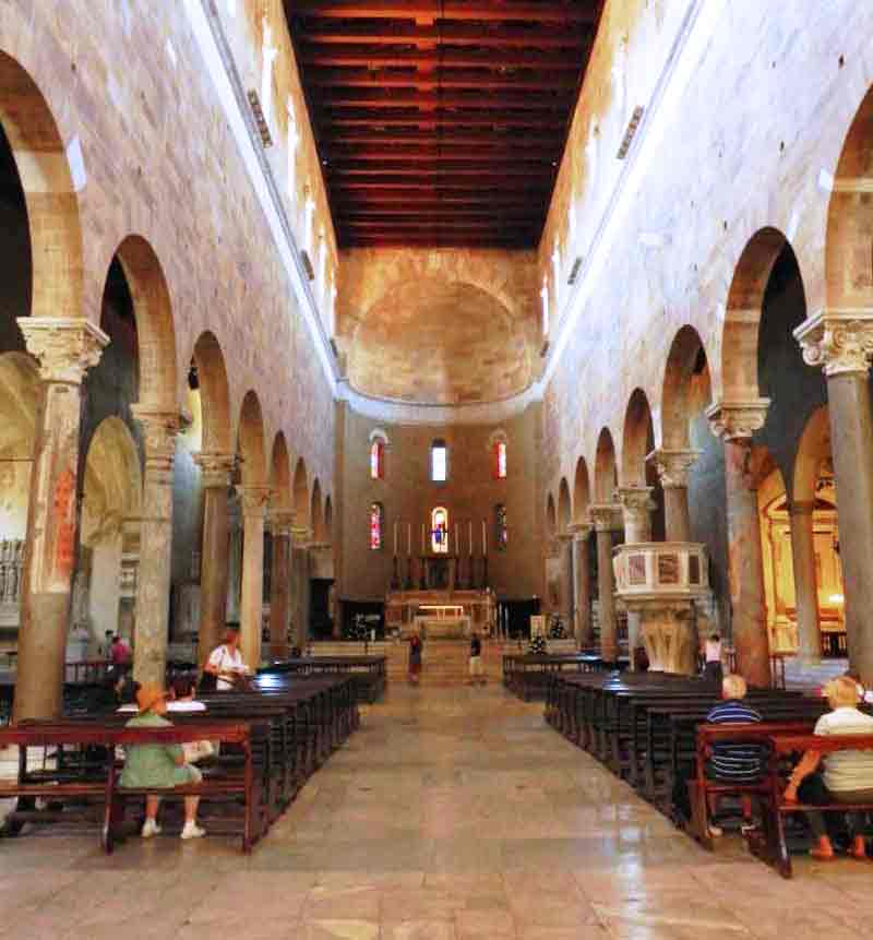 Photo of Nave Basilica of St. Frediano in Lucca