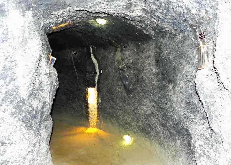 Photo of Emerald Mine at Terminal in Cartagena (Colombia)