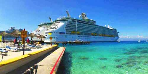 Photo of cruise ships docked in Cozumel