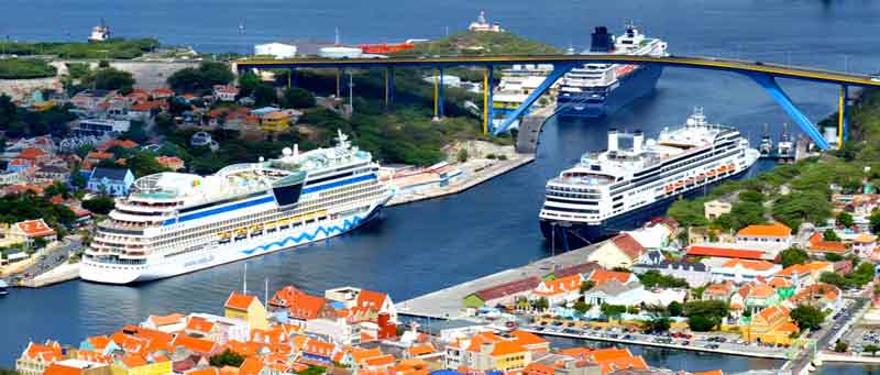 Photo of Ships at Mathey Wharf in Curaçao