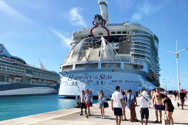 Photo of Harmony of The Seas in Saint Martin