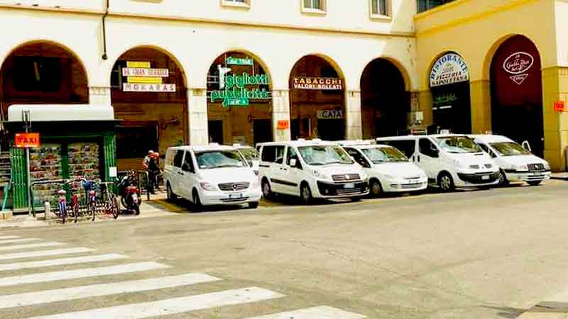 Photo of Taxis at Piazza Grande