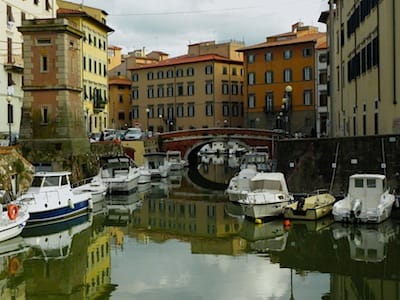 Photo of a canal in the Venice Quarter in Livorno