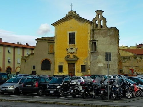 Photo of the Church of the Pius Place in Livorno by R. Rosado © IQCruising.com