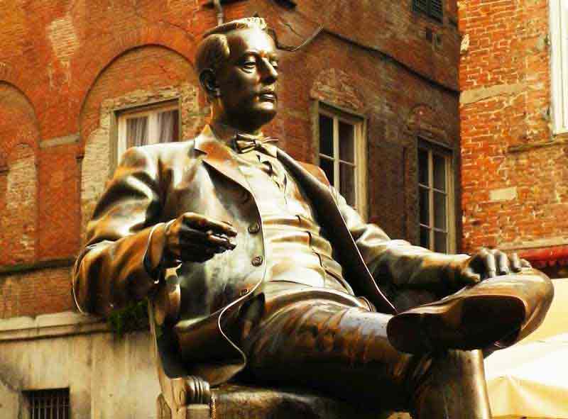 Photo of Puccini Statue in Lucca