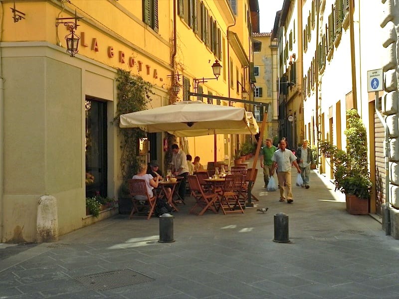 Photo of Restaurant La Grotta in Pisa, Tuscany, Italy