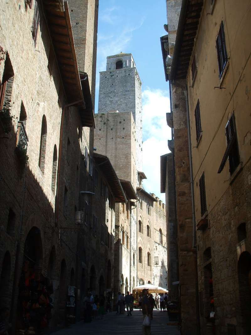 Photo of    Via San Matteo    in San Gimignano