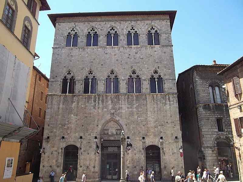 Photo of Palazzo Tolomei in Siena