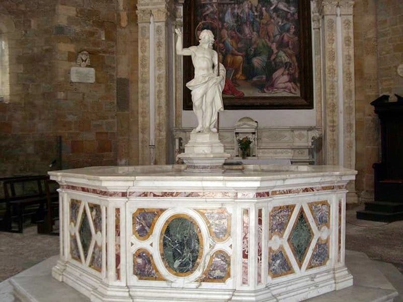 Photo of 'Fonte Battesimale' in the Baptistery.