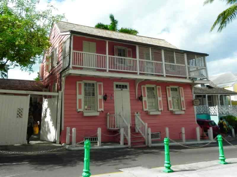 Photo of Balcony House in Nassau
