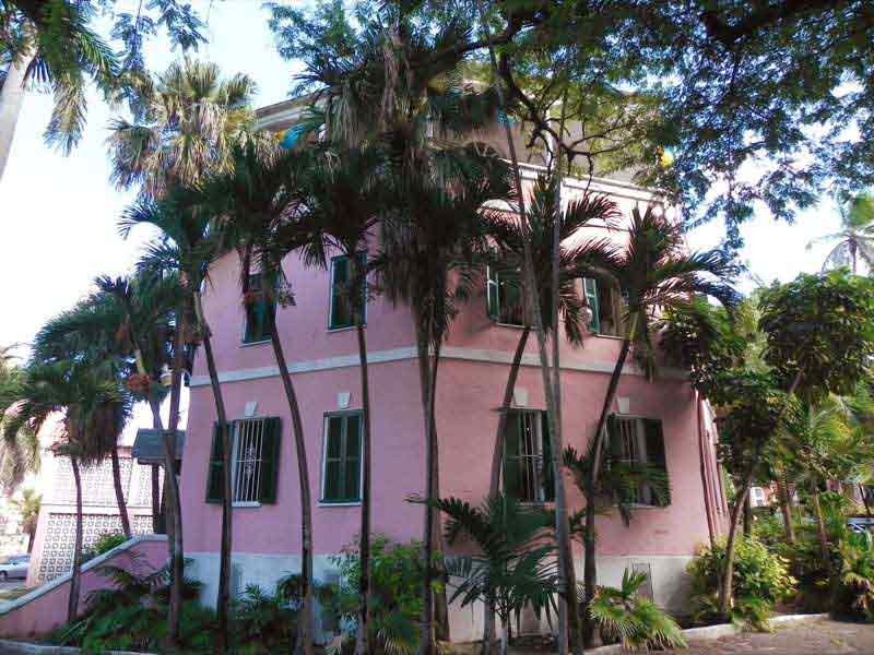 Photo of Public Library and Museum in Nassau.