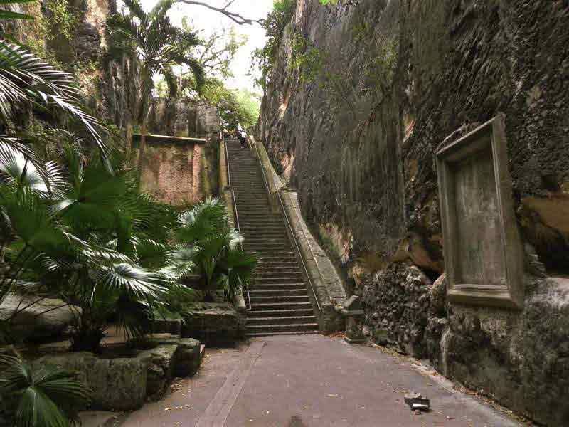 Photo of Queen’s Staircase in Nassau