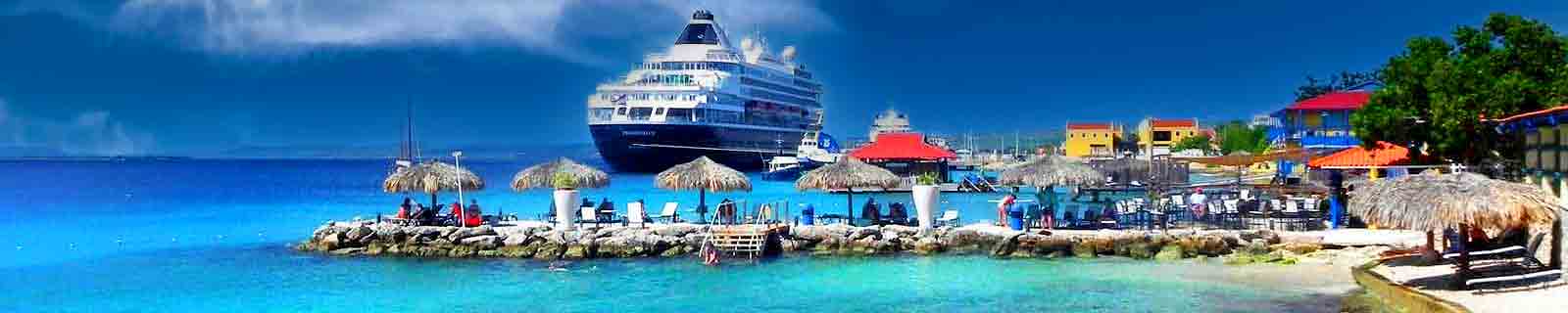 Panoramic photo of Bonaire with cruise ship docked in Kralendijk