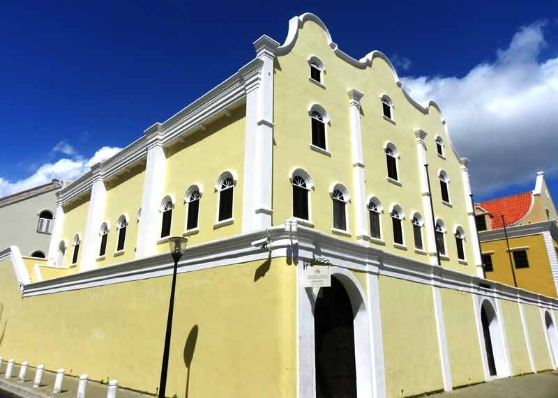 Photo of Mikvé Israel Emanuel Synagogue in Curaçao