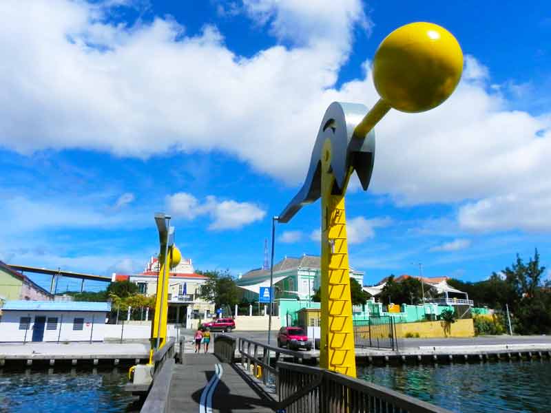 Photo of Queen Wilhelmina Bridge in Curaçao