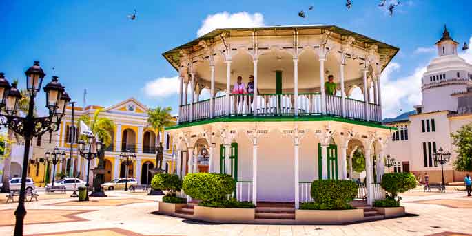 Photo of downtown Puerto Plata courtesy of the Dominican Republic Ministery of Tourism