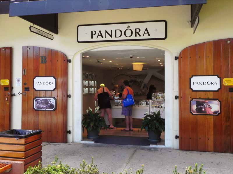 Photo of Pandora shop in the Havensight Mall, St. Thomas US VI.