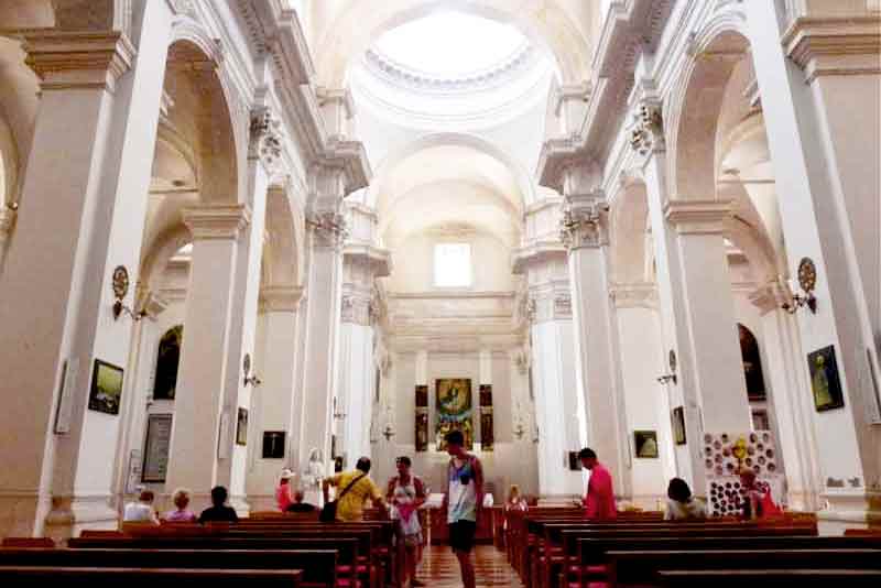 Photo of Cathedral Interior in Dubrovnik