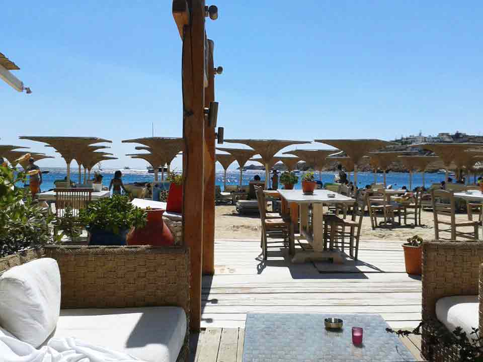 Restaurant Ithati Mykonos Cruise Port Photo of Restaurant Ithati, Mykonos, Greece.