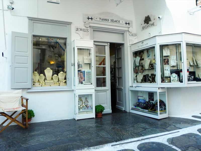 Photo of Yannis Xidakis Shop in Mykonos, Greece.