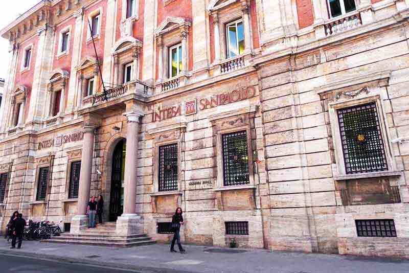 Photo of Intesa Sanpaolo Bank in Livorno