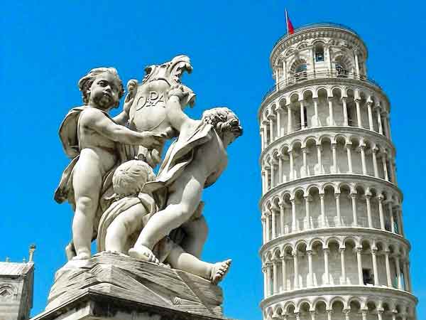 Photo of Piazza Miracoli in Pisa, Livorno Cruise Port Destination