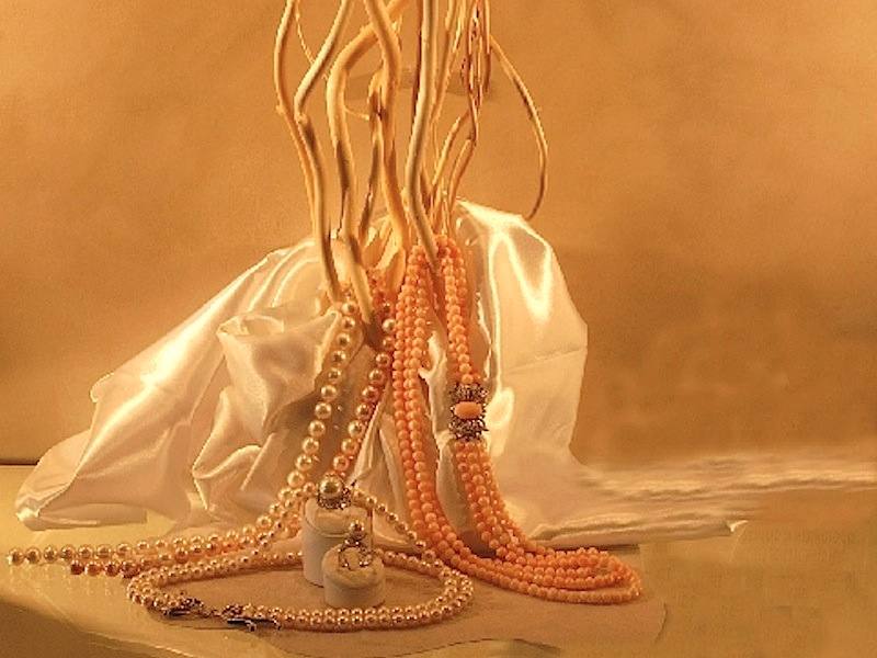 Photo of pearl necklaces at Gioielli Banchieri