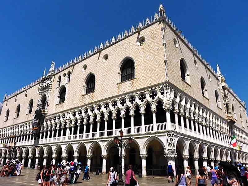 Photo of Palazzo Ducale in Venice.