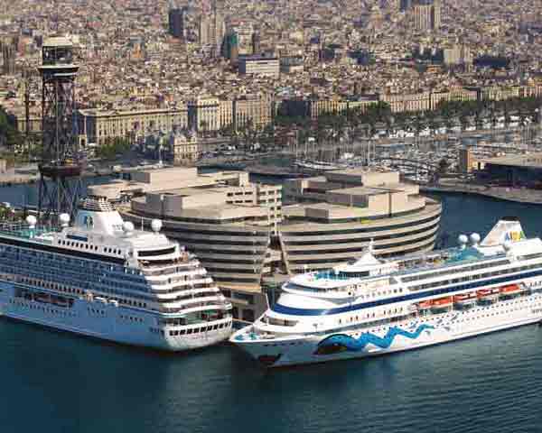 Photo of the WTC Terminal in Barcelona Cruise Port