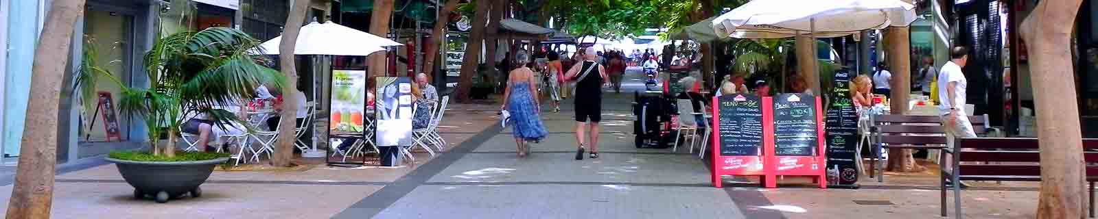 Photo by IQCruising of pedestrian street in Santa Cruz de Tenerife cruise port